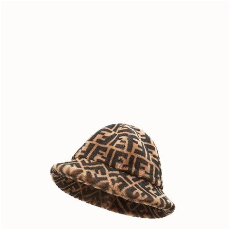 шапка fendi|farfetch Fendi hat.